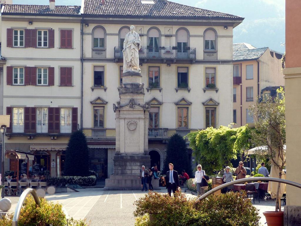 Fontana Rooms Lake Como Екстериор снимка